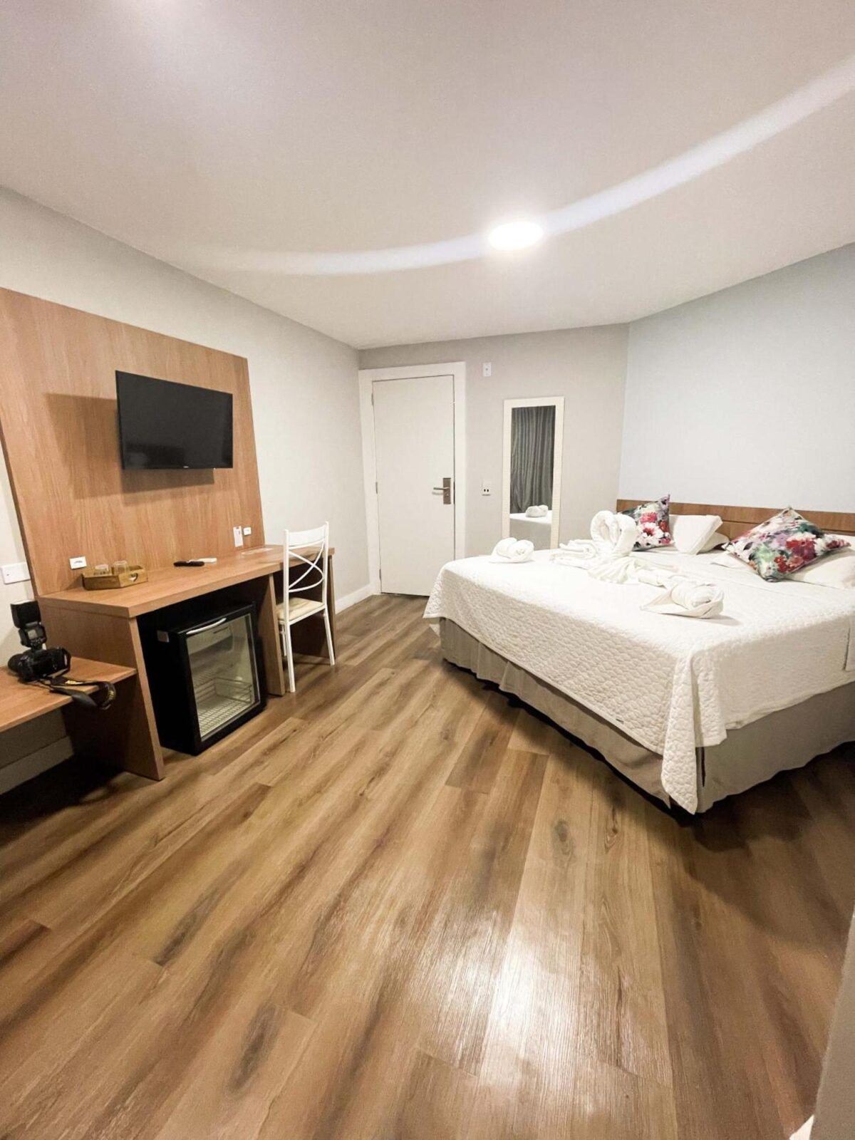 Athos Hotel - Image 8