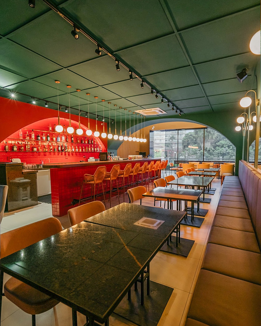 Mad Spritz Drinkeria - Image 2